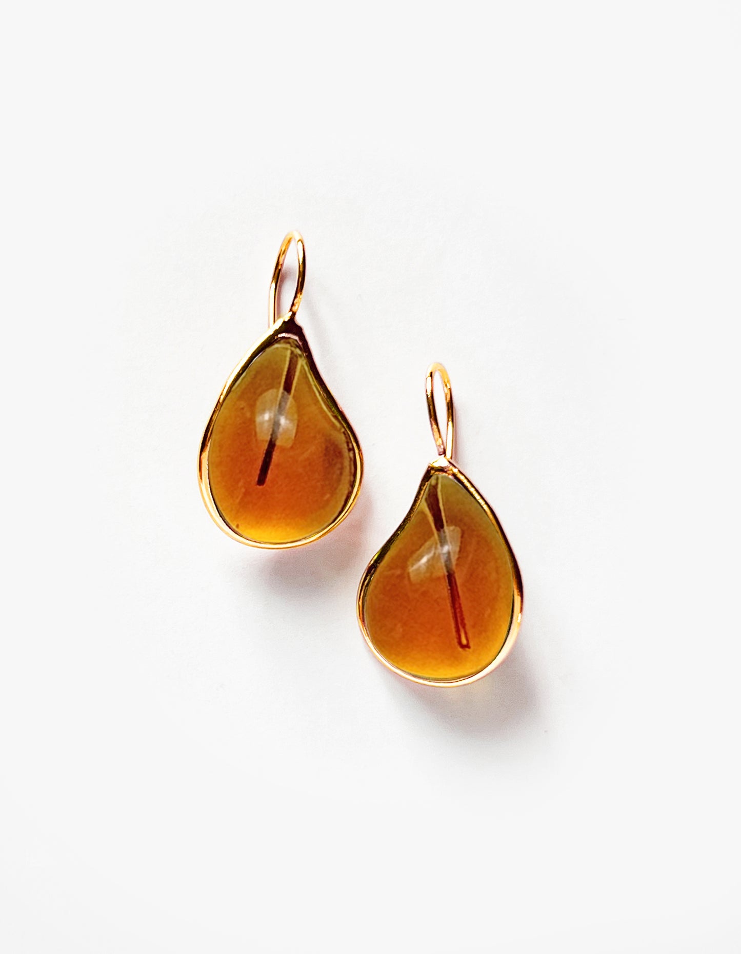 LARMES AMBRE
