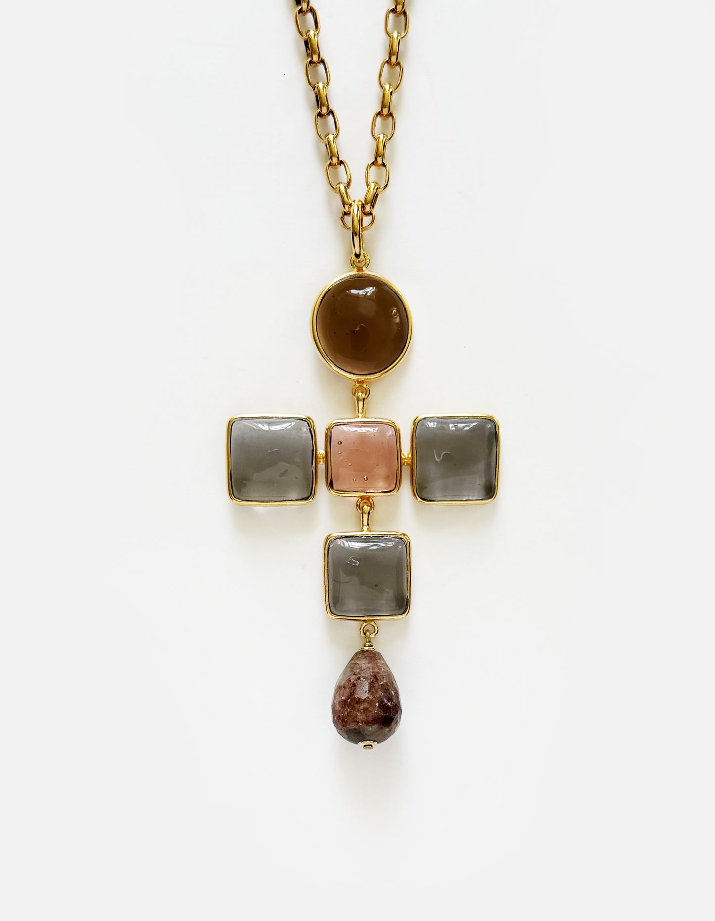 BAROCK KREUZANHÄNGER MIT ROCAILLEN