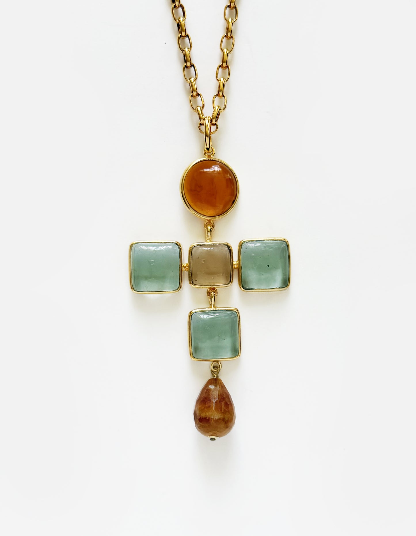 BAROCKKREUZ-ANHÄNGER MIT ROCAILLEN