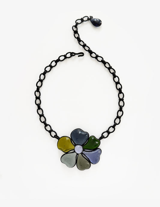 FLOWER NECKLACE