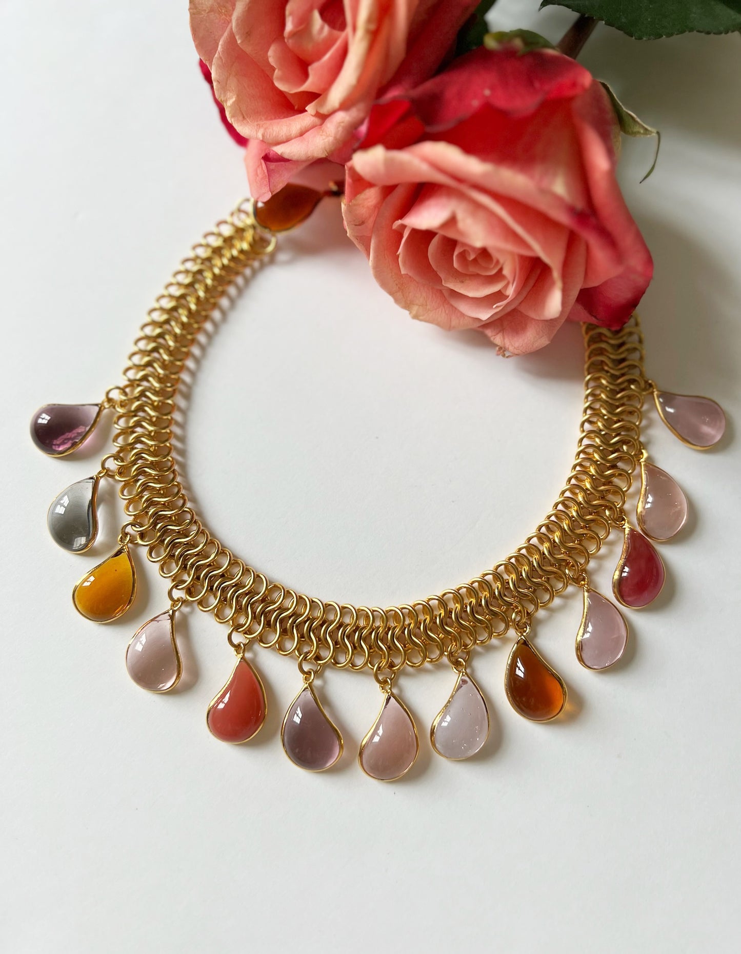 COLLIER LARMES