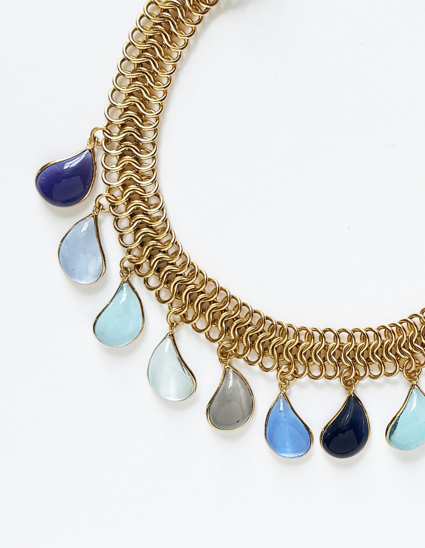 COLLIER LARMES