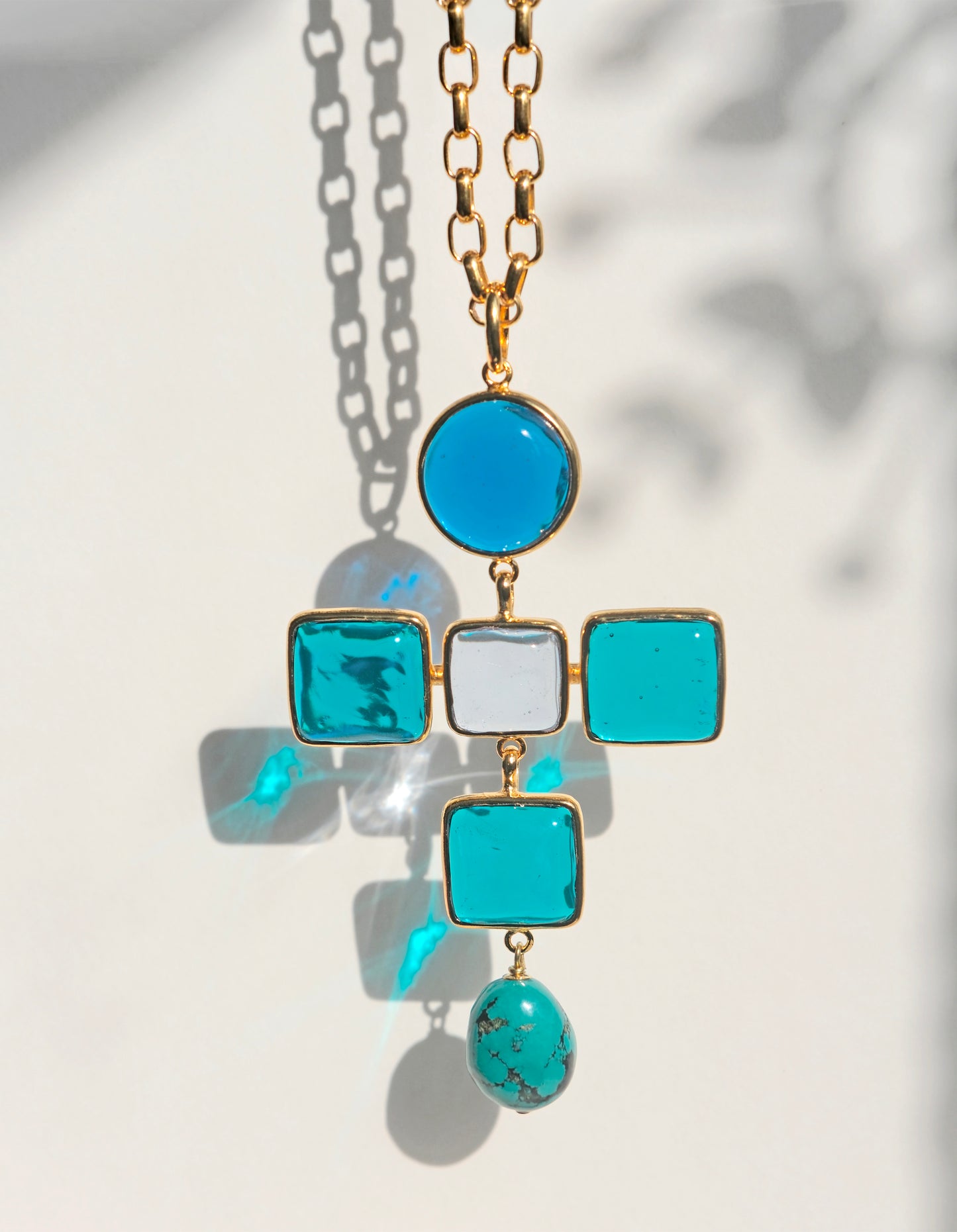 PENDENTIF CROIX ROCAILLES BAROQUE